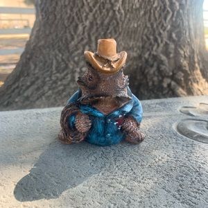 🚫SOLD🚫 TEXAS SHERIFF COWBOY HORN TOAD (LIZARD) FIGURINE